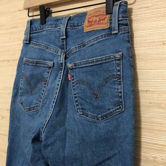 Levi's Blue Women's Ribcage Bootcut Jeans size 26 - Picture 7 of 10